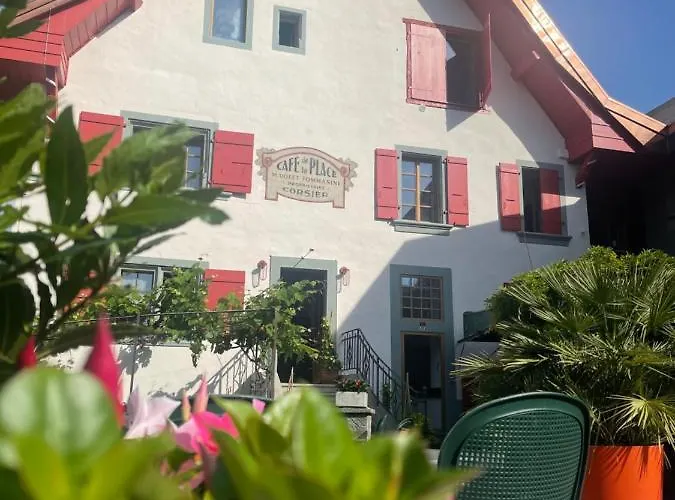 Hotel De La Place